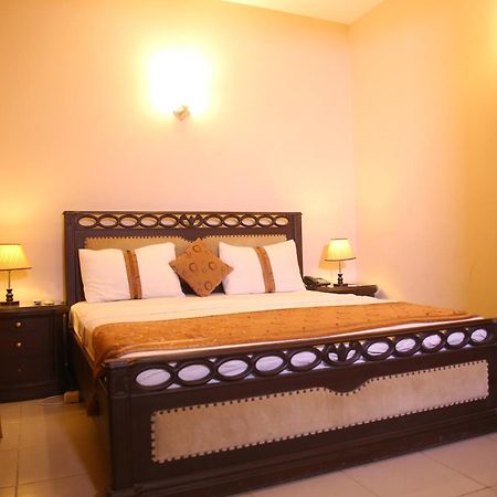 Royal Inn Hotel Καράτσι Εξωτερικό φωτογραφία