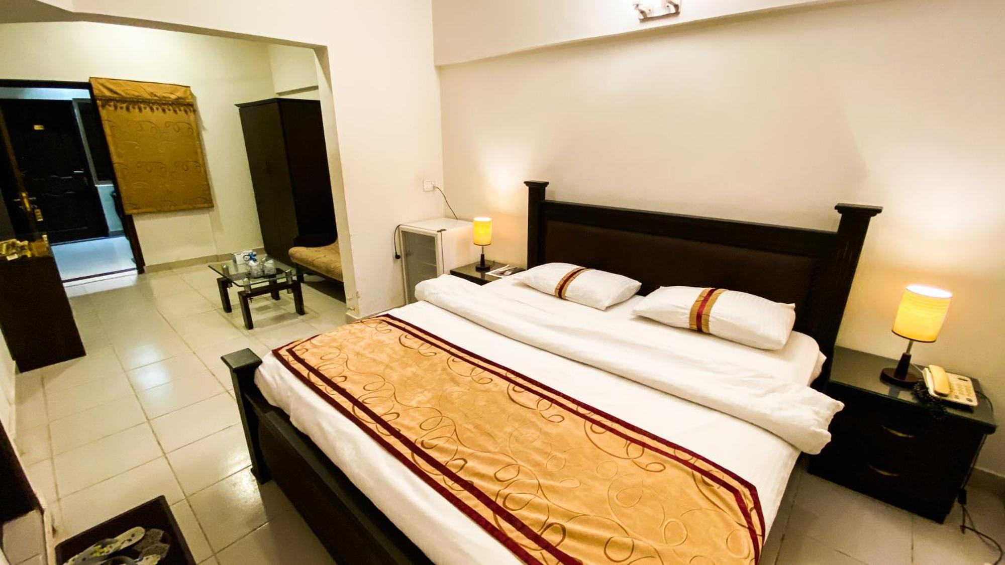 Royal Inn Hotel Καράτσι Εξωτερικό φωτογραφία