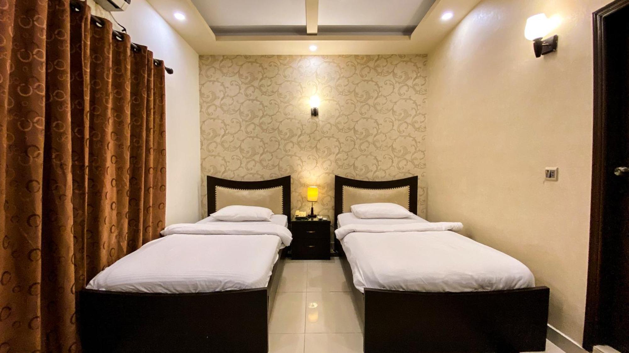 Royal Inn Hotel Καράτσι Εξωτερικό φωτογραφία