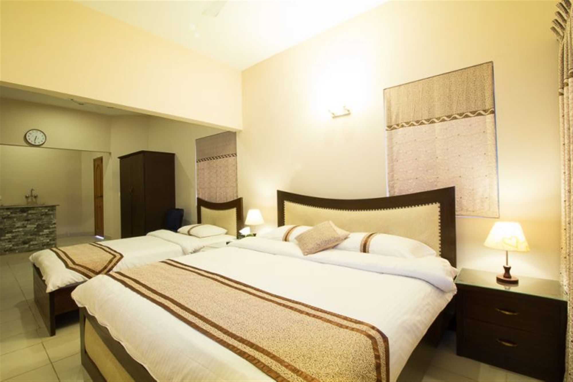 Royal Inn Hotel Καράτσι Εξωτερικό φωτογραφία