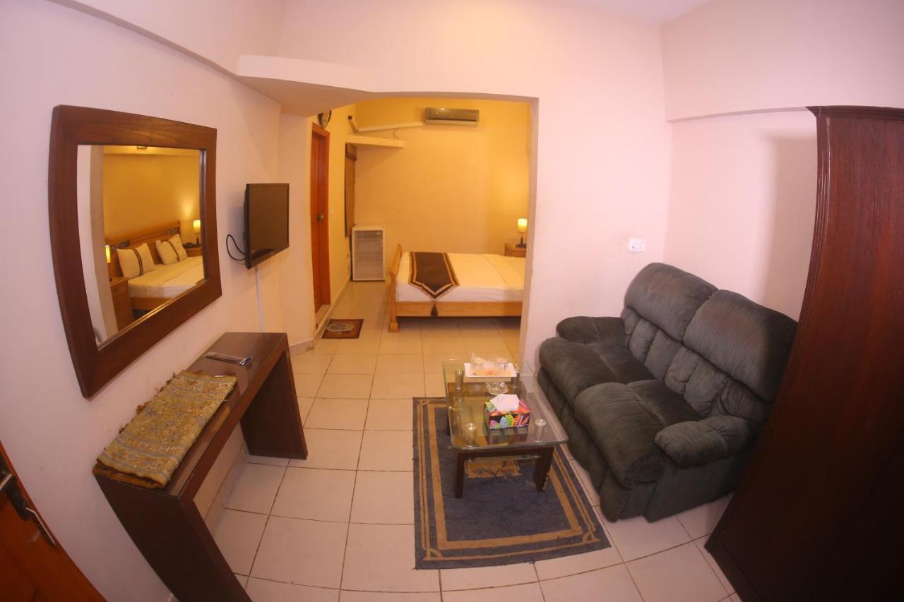 Royal Inn Hotel Καράτσι Εξωτερικό φωτογραφία