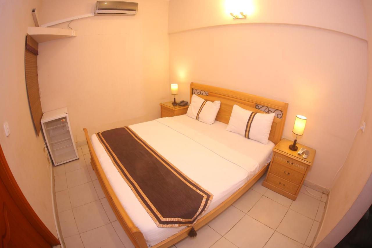 Royal Inn Hotel Καράτσι Εξωτερικό φωτογραφία